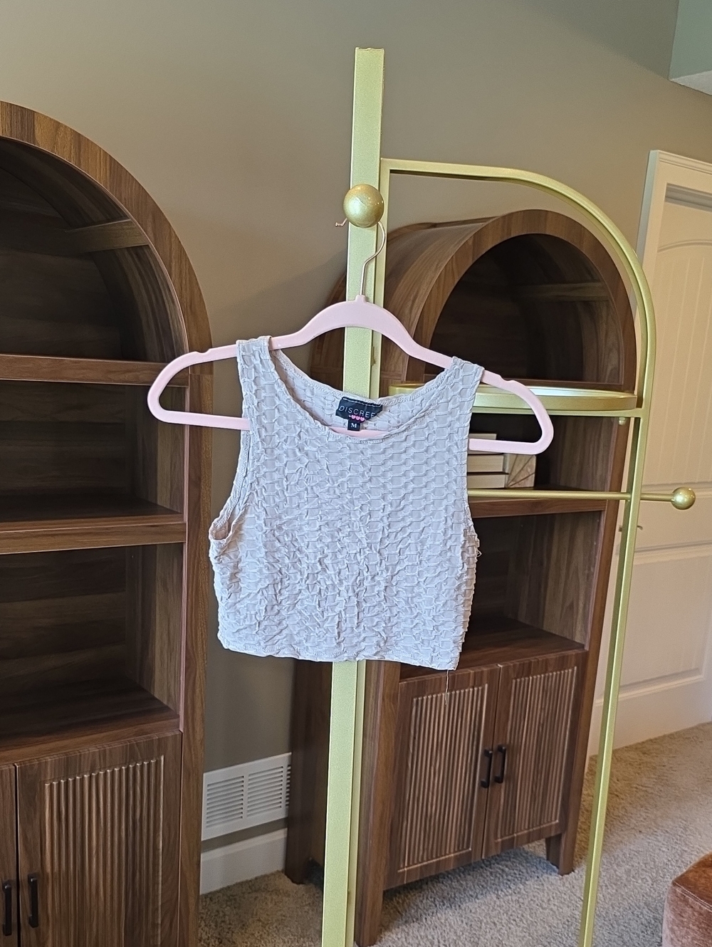 Discreet Light Pink Textured Crop Tank Top